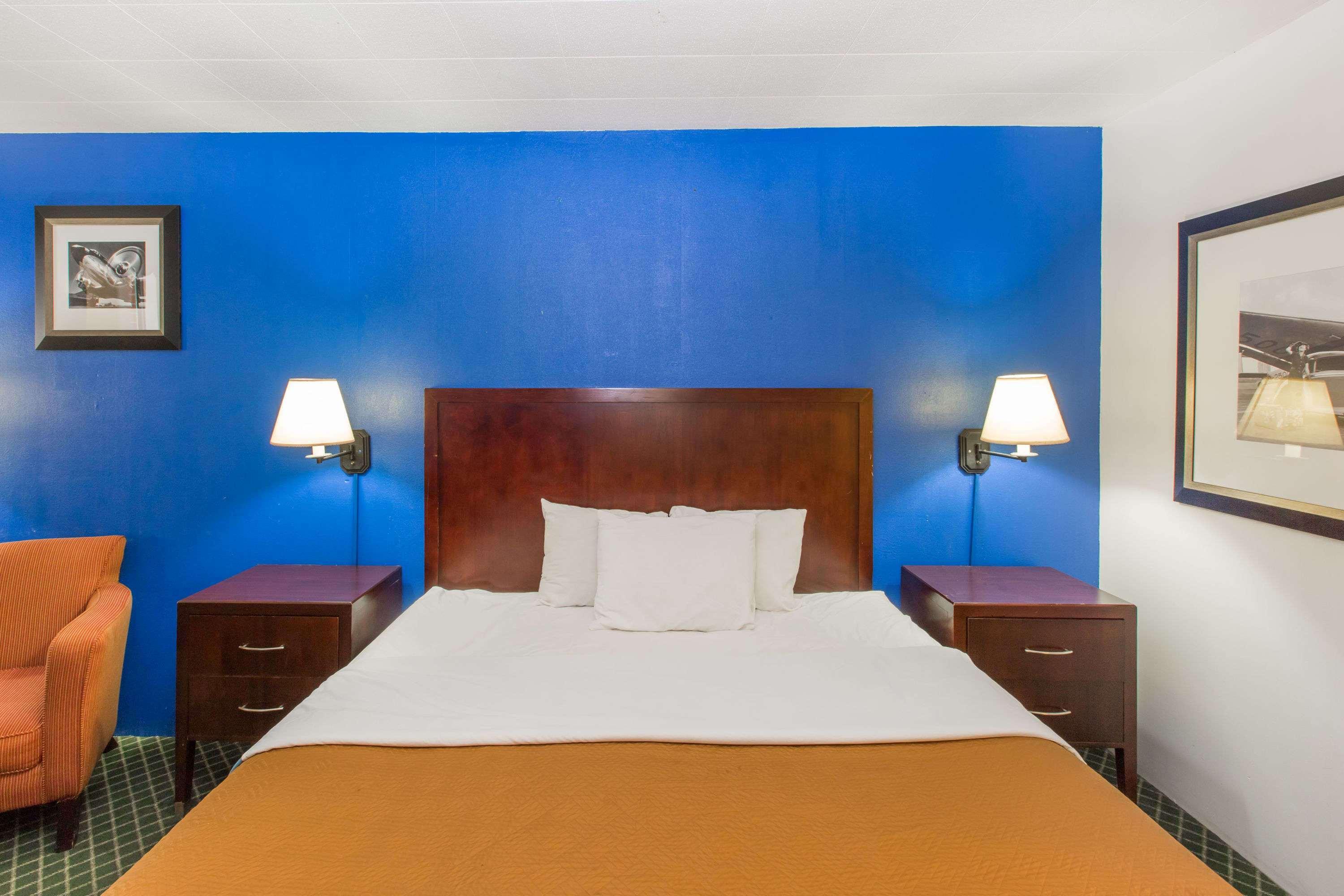 Hotel Travelodge By Wyndham Great Bend