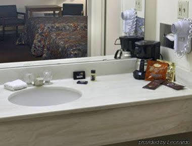 Travelodge By Wyndham Hotel